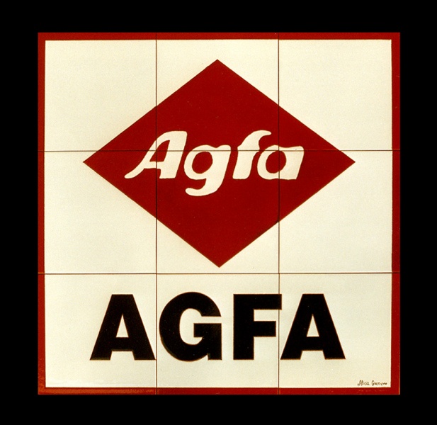 Mural cerámicos de rotulación logotipo anagrama agfa